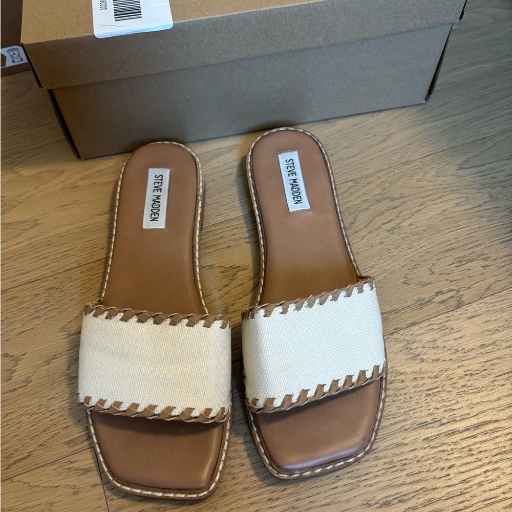 Steve Madden Women's Tan and Cream Slide Sandals